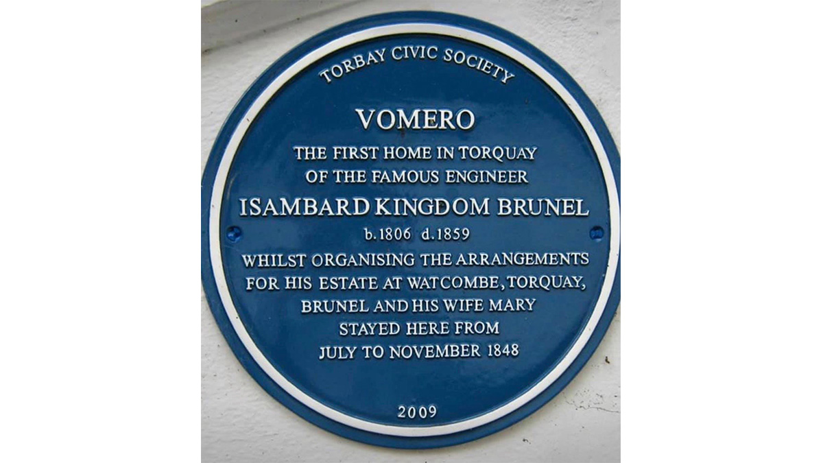 The Blue Plaque at Vomero Holiday Apartments in Torquay